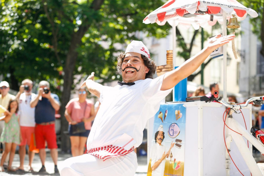 El mago ferrolano Dani García competirá en el Mundial de Magia con el show “Don Gelati”