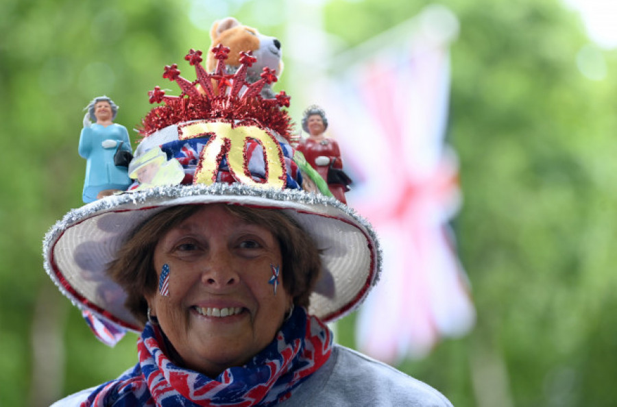 El Reino Unido celebra por todo lo alto los 70 años del reinado de Isabel II