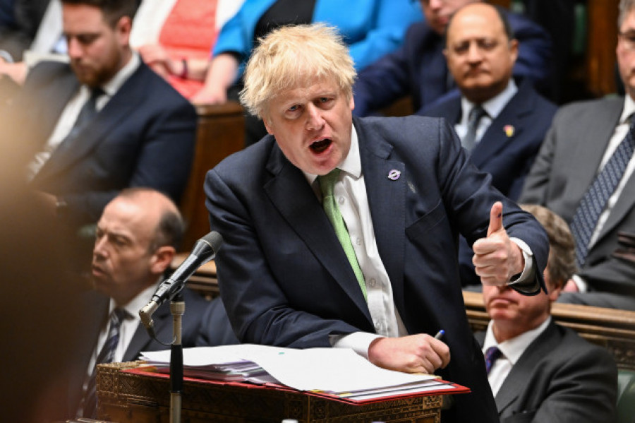 Boris Johnson se someterá a una moción de censura interna de sus diputados