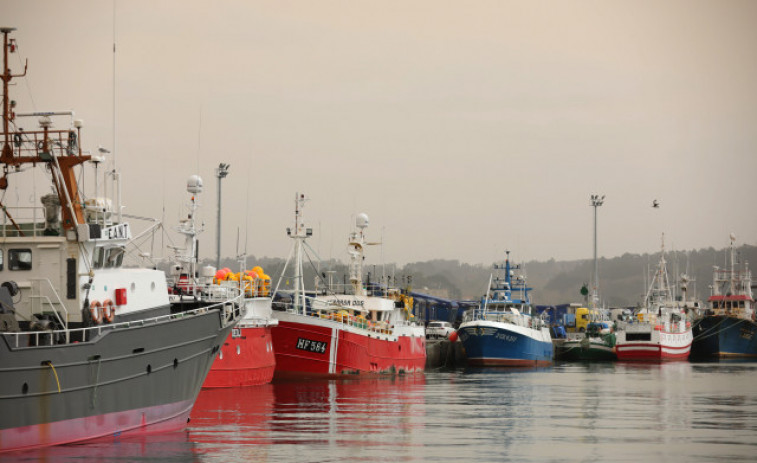 El precio del gasóleo condiciona la salida de los barcos para la costera del bonito