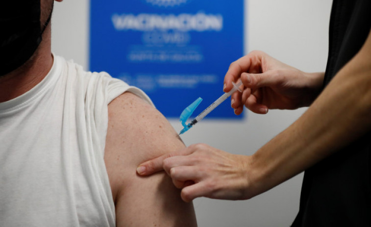 Sanidade abre el 14 de julio la autocita para la vacunación de las primeras dosis de adultos y niños