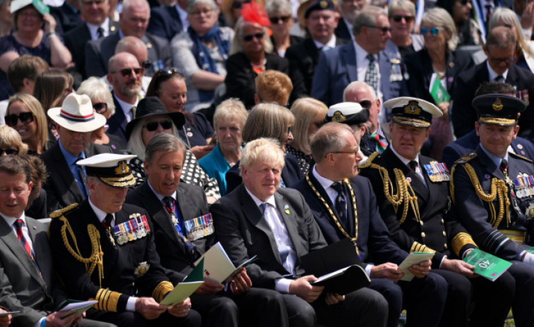 Johnson loa el coraje de las fuerzas británicas en la guerra de las Malvinas