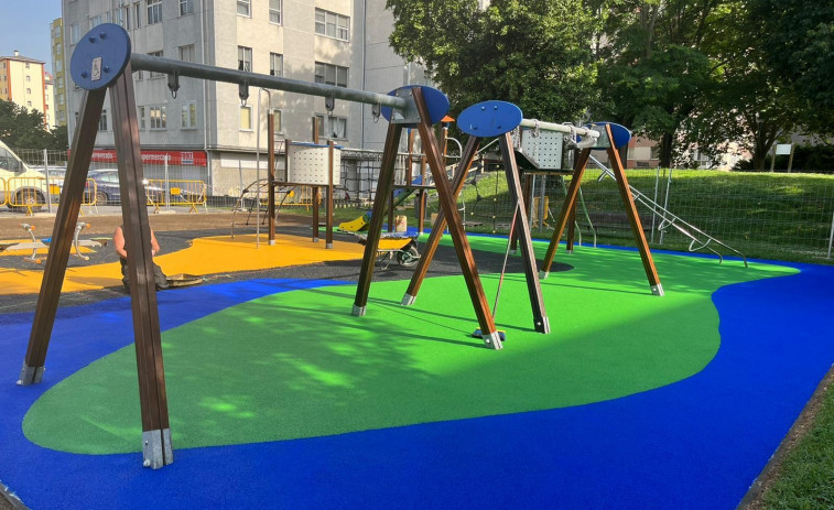 El área de Obras concluye la reparación de parques infantiles de distintos barrios