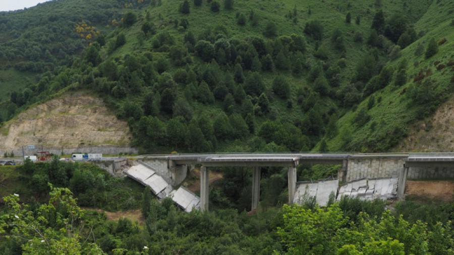 La Xunta exige al Gobierno “celeridad” en las pesquisas del derrumbe del viaducto de la A-6