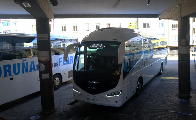 La concesionaria de la línea Ferrol-A Coruña reduce el seguimiento de la huelga al 9% y denuncia incidentes 