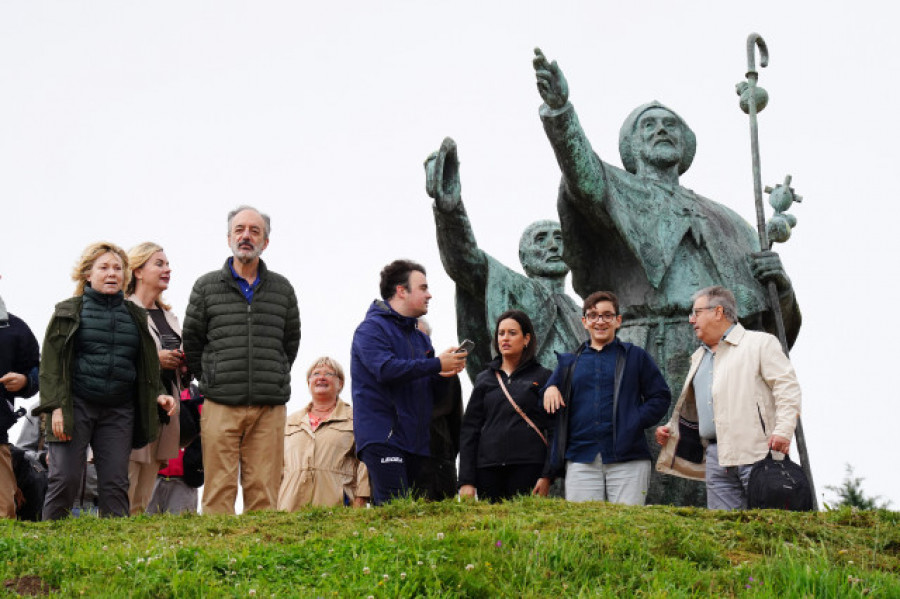 Eurodiputados caminan del Monte do Gozo al Obradoiro