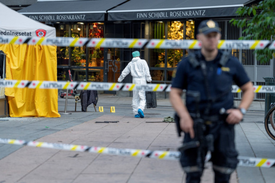 Investigan como terrorismo un tiroteo en Oslo que dejó dos muertos y 21 heridos