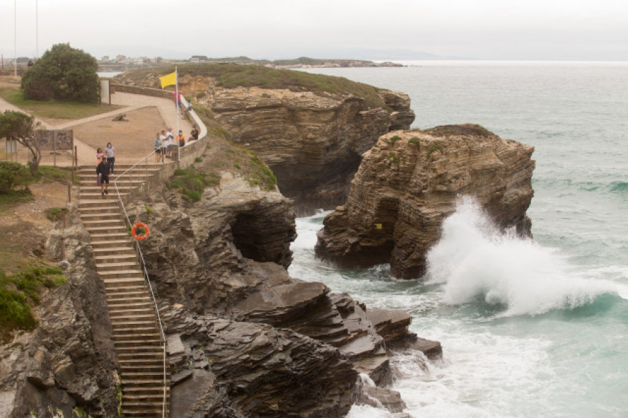 Quedan limitadas desde hoy las visitas a la Praia das Catedrais