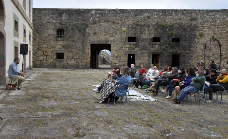 Los cuentos del Festival Atlántica desembarcaron ayer en el castillo de San Felipe