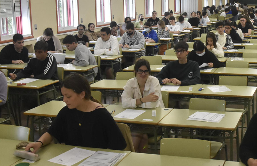 La convocatoria extraordinaria de la ABAU reúne en Ferrol a 183 estudiantes