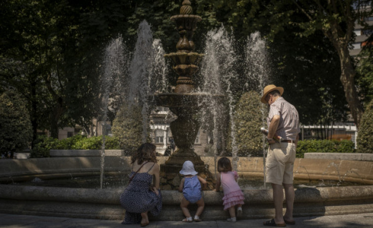 Ourense supera las previsiones y llega a los 43,5 grados