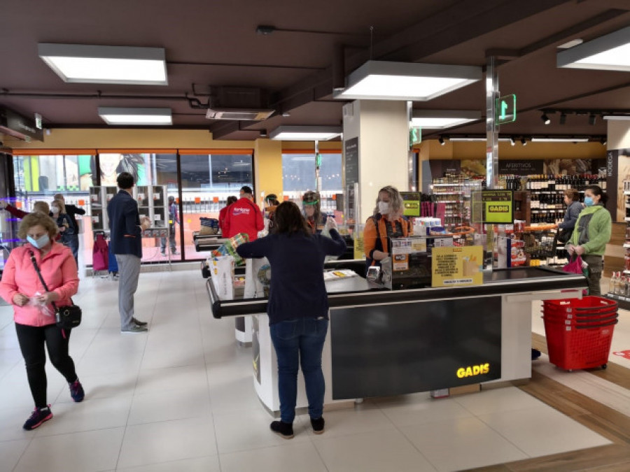 Los supermercados de MAS, Gadisa y Condis permitirán retirar dinero efectivo