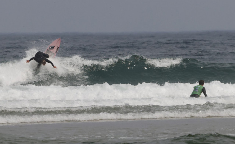 Ferrol, Carballo y Valdoviño se alían con otros municipios en una Red de Pueblos de Surf