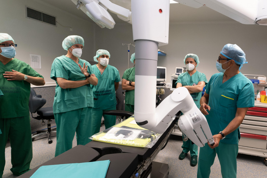 El robot Da Vinci, un antes y un después en la forma de acometer cirugías en el CHUF