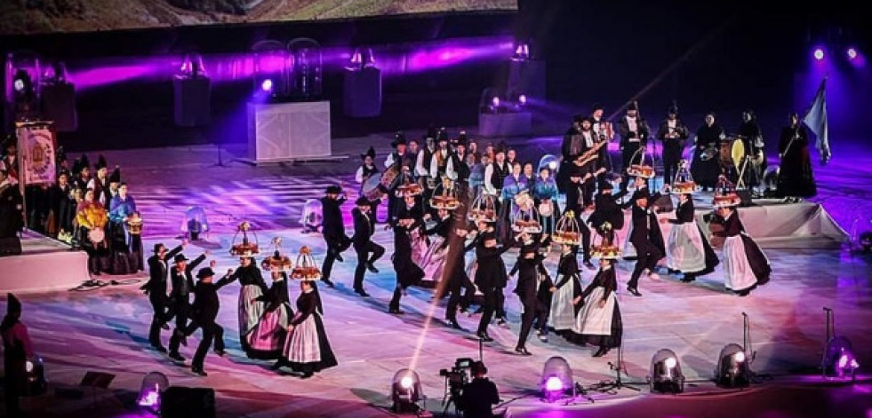 Xacarandaina estrena un espectáculo de música y baile tradicional con el que recorrerá municipios del Camino