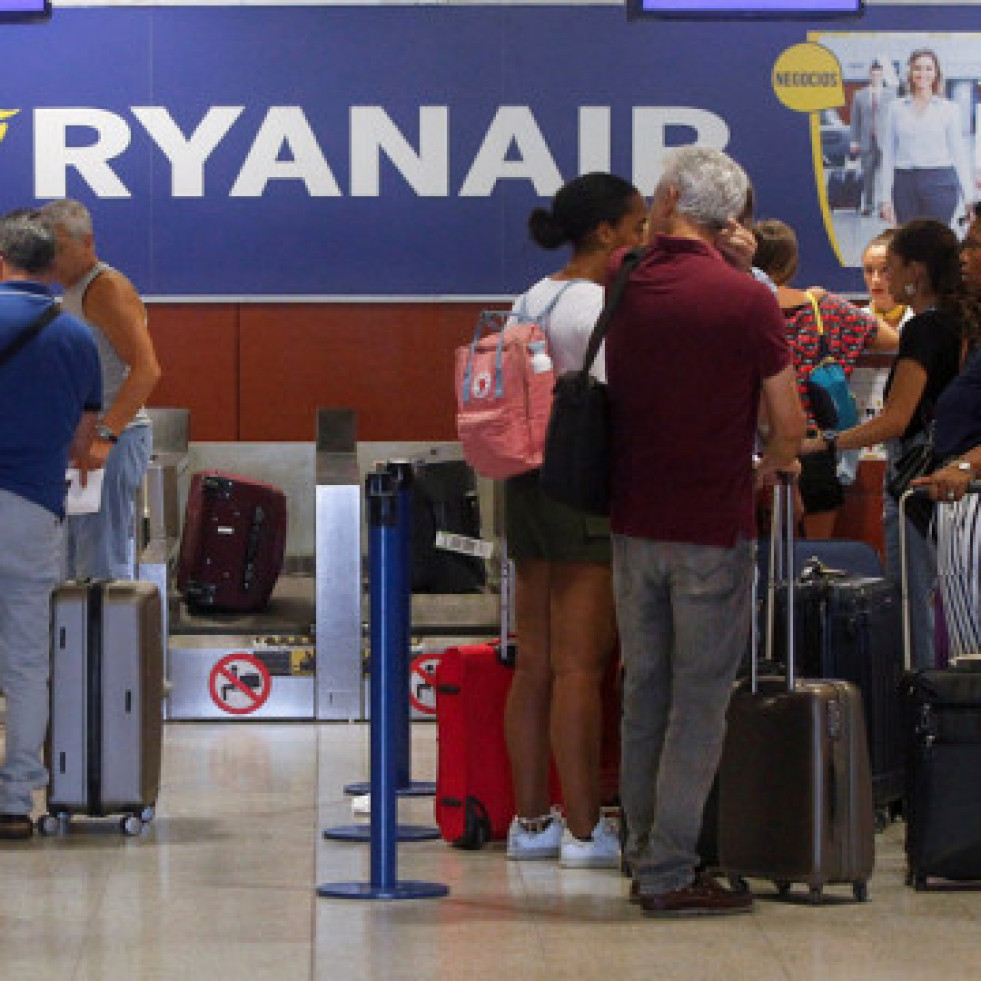 Ryanair denuncia a eDreams por realizar sobrecargos y reservas sin autorización