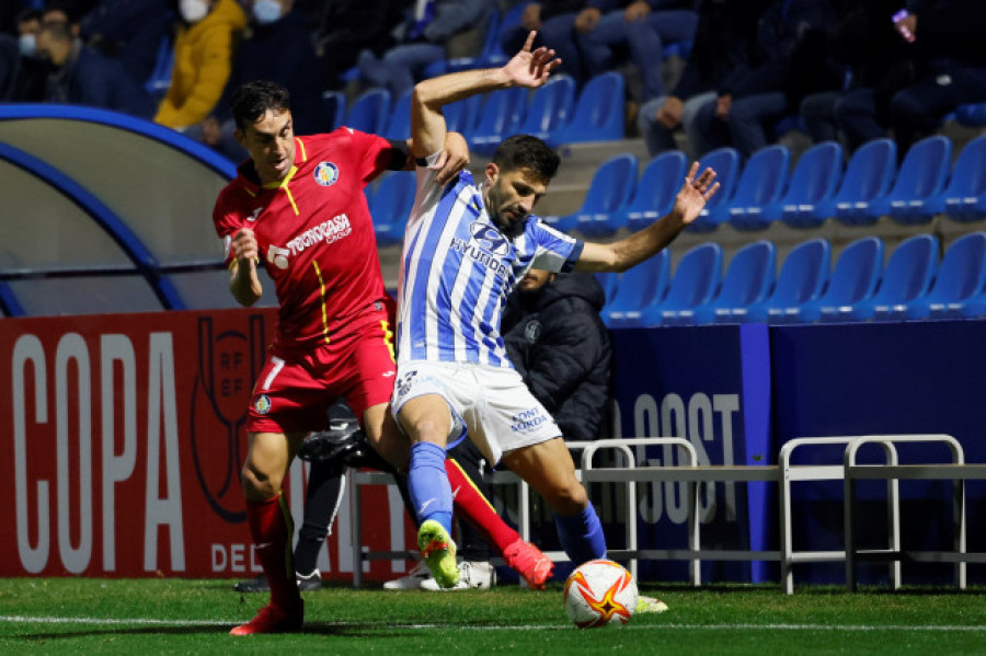 El Racing firma al lateral italiano Luca Ferrone