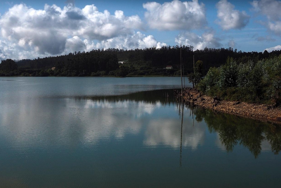 El nivel de agua en el embalse de As Forcadas sufre las consecuencias de la ausencia de lluvias