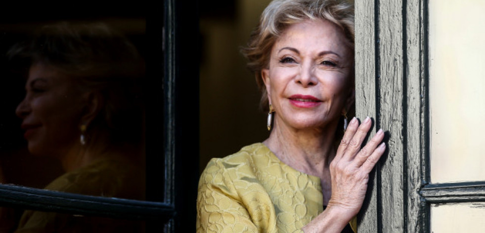 Los 80 años de Isabel Allende; amar, escribir y conectarse con sus lectores