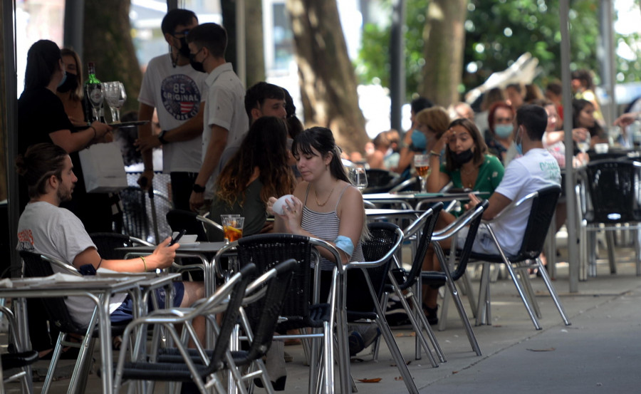 Ferrolterra estrenó la temporada estival con una nueva bajada del desempleo