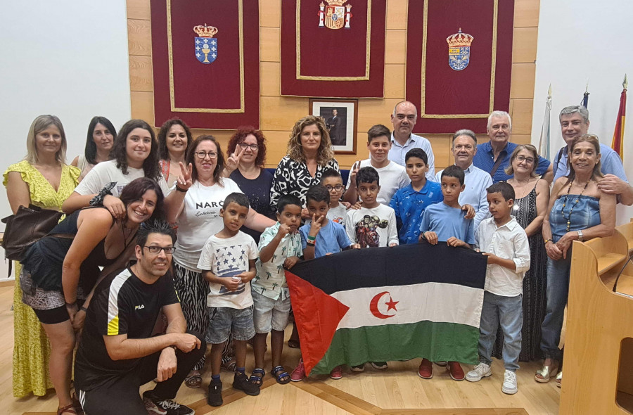 Narón recibe a los niños saharauis que pasarán el mes con familias de acogida