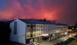 Al menos 30 hectáreas de monte calcinadas en un incendio forestal en As Pontes