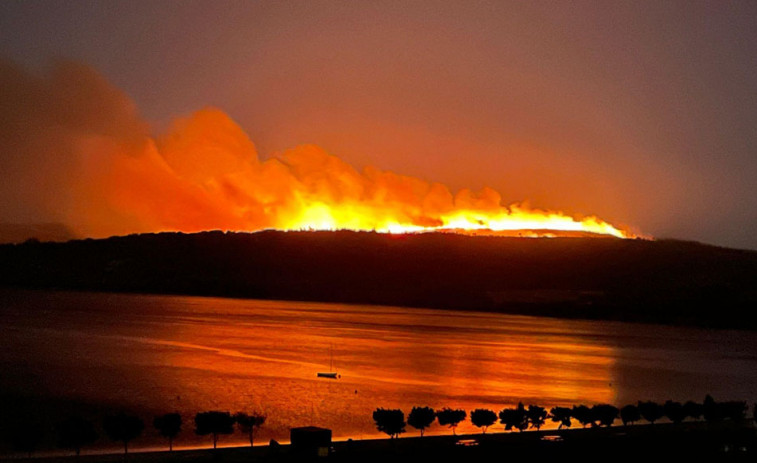 La Consellería do Medio Rural declara extinguido el segundo de los dos incendios de As Pontes