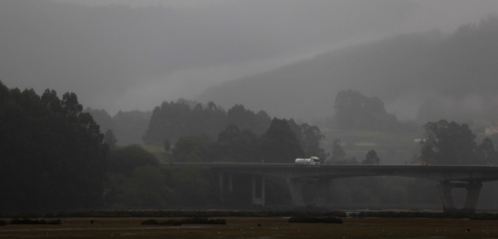 Vuelven las nubes a Galicia con un frente frío y lluvias a última hora