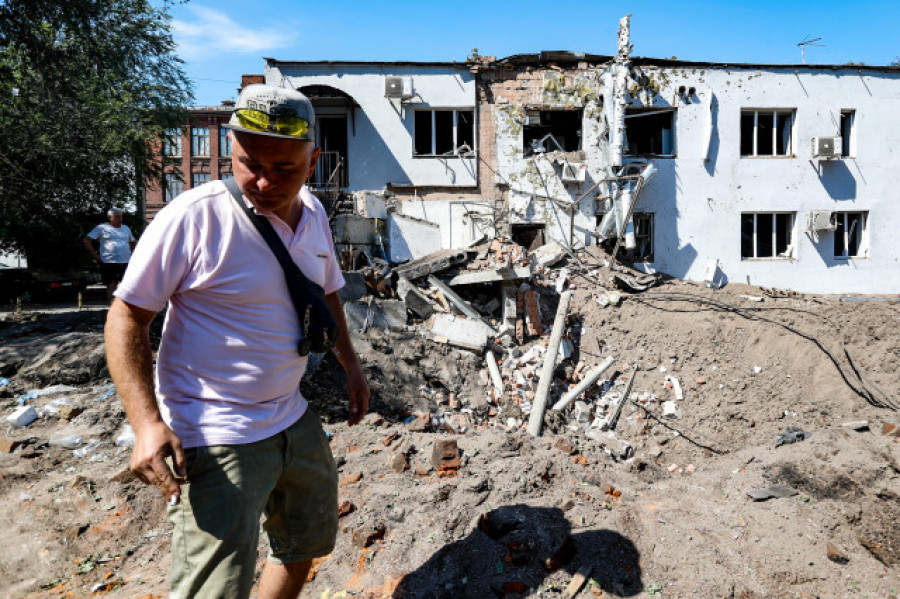 Ciudadanos del Donbás se resisten a dejar su hogar, bajo los bombardeos rusos