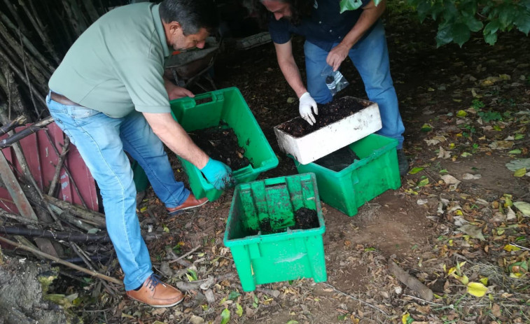 As Pontes invita a sus vecinos a participar en el programa municipal de compostaje