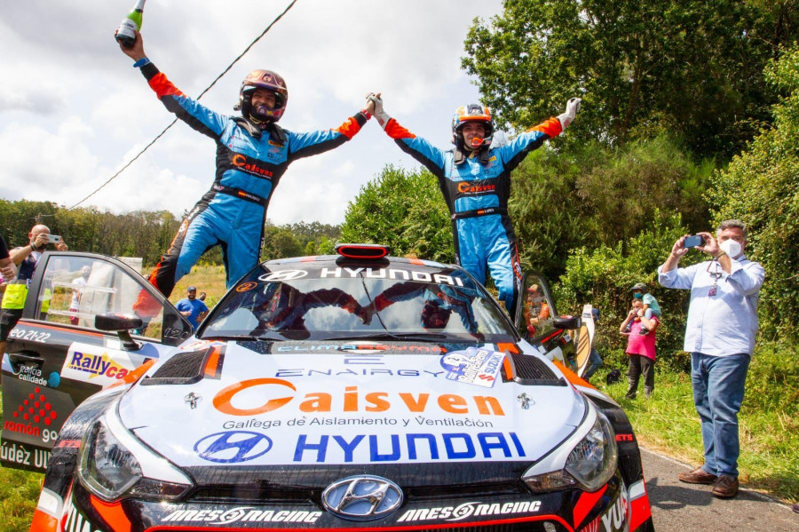 Alberto Iglesias defiende liderato en el Rally de Ferrol