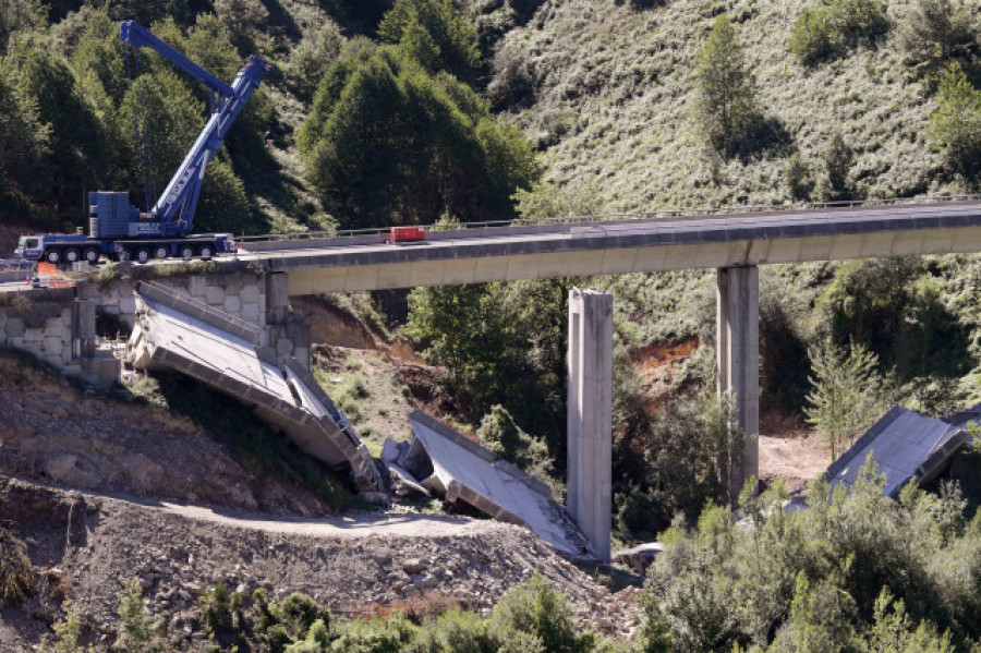 Infraestruturas estima que las obras del viaducto de la A-6 podrían llevar tres años