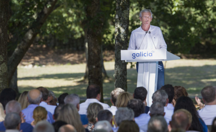 Rueda promete trabajo ante los “tiempos complicados”, aún con un Gobierno, que “no está a favor de Galicia”