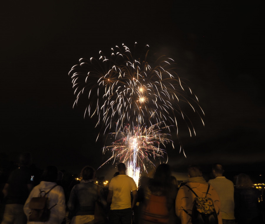 Los fuegos de San Ramón ponen el broche a unos festejos multitudinarios