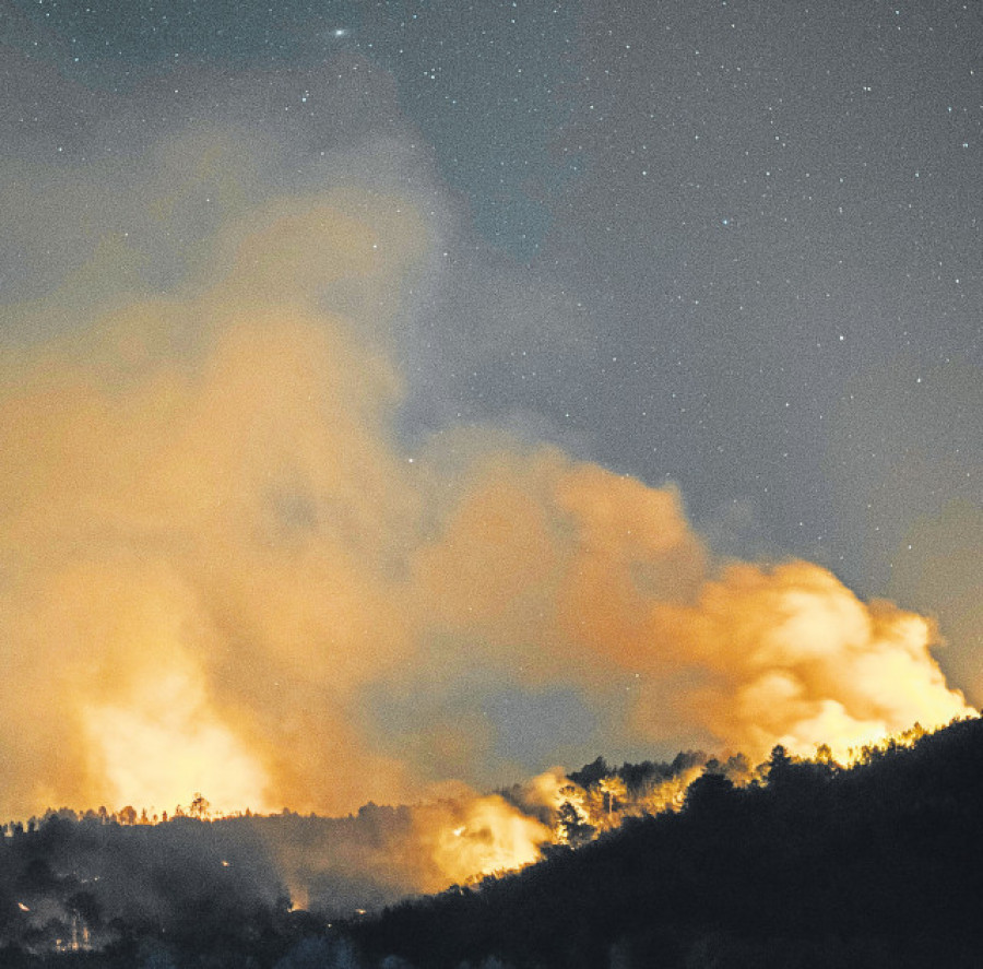 Detienen al presunto autor de dos incendios forestales en A Pobra