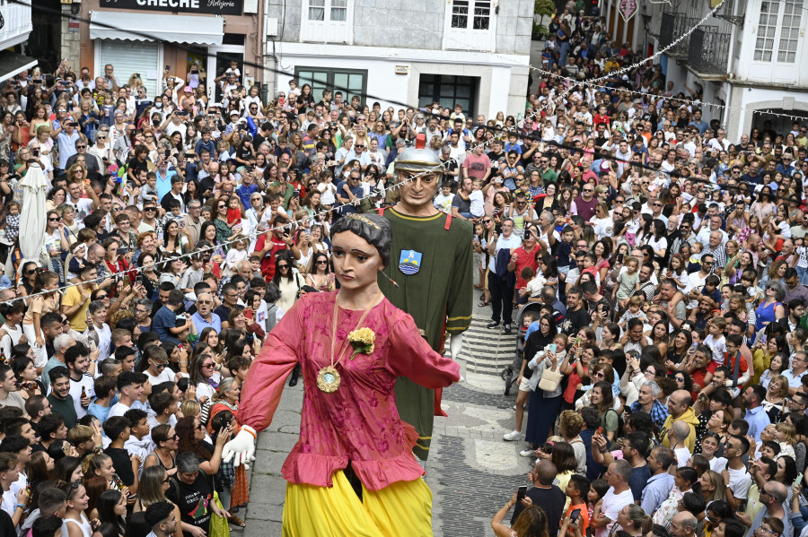 Cucaña, espectáculo infantil y música, entre las propuestas de hoy en las fiestas eumesas