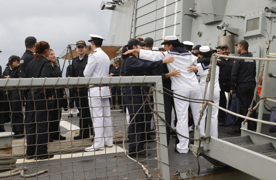 La “Juan de Borbón” vuelve a casa desde el Mediterráneo para comenzar su período de inmovilización