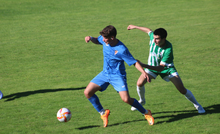 El Somozas inicia frente al  Arzúa su ruta al ascenso