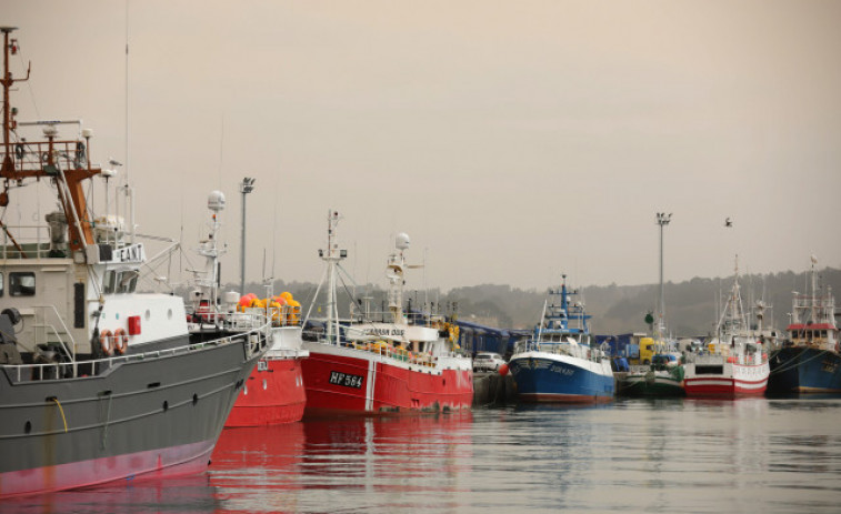 El Gobierno regula las autorizaciones de buques españoles para faenar en aguas portuguesas