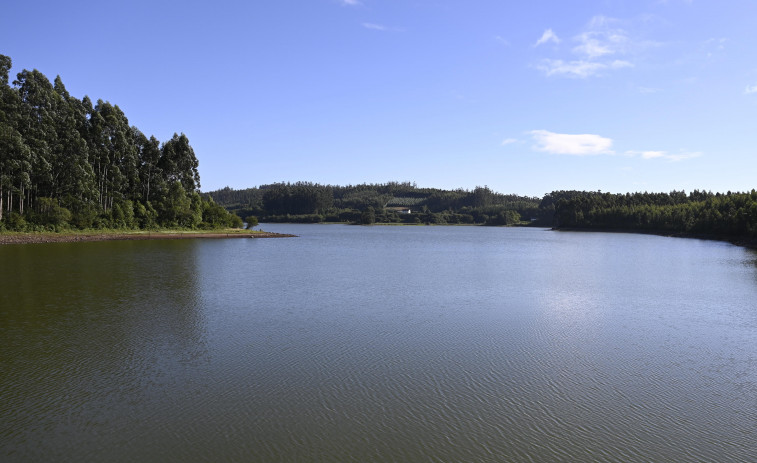 El embalse de As Forcadas continúa perdiendo volumen y está al 67% de capacidad