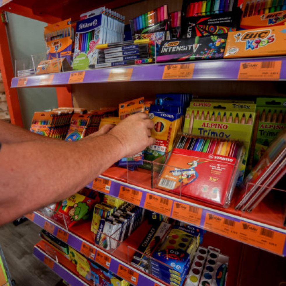 Los gallegos tienen previsto gastar 338 euros en la vuelta al cole, un 30% menos que la media