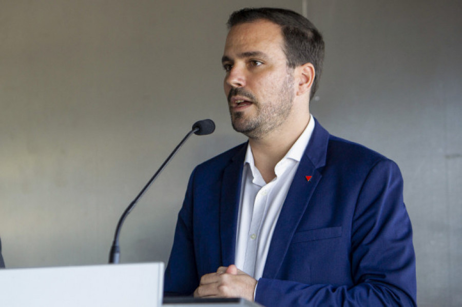 Garzón defiende que es importante activar impuesto a las grandes fortunas