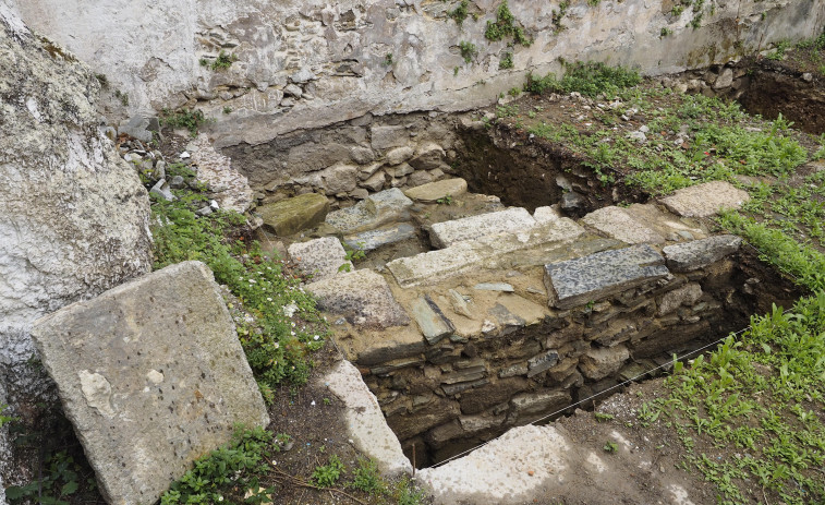 Patrimonio no ve indicios de que los hallazgos de la calle Castro sean de la muralla medieval