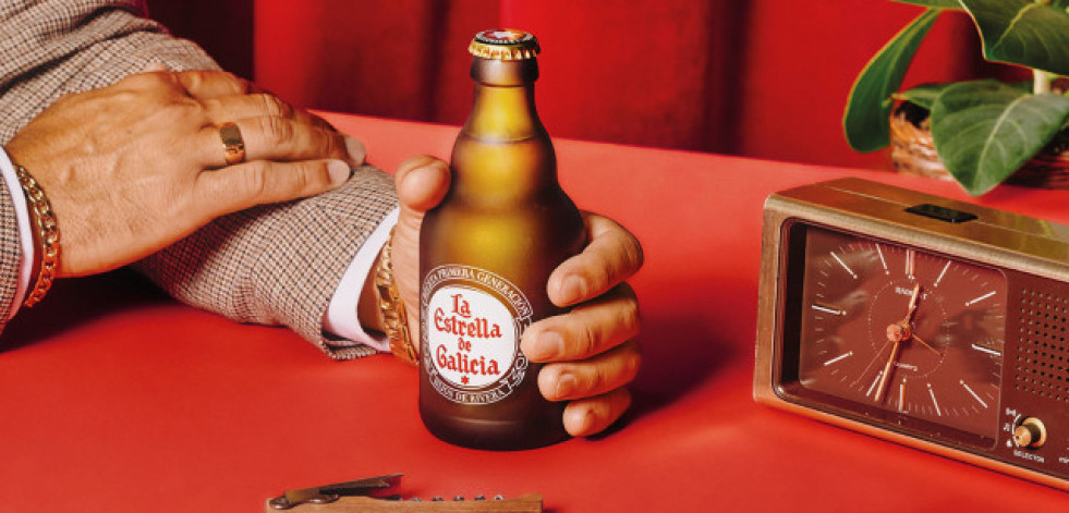 Estrella Galicia relanza su receta original recuperando una de sus botellas más icónicas