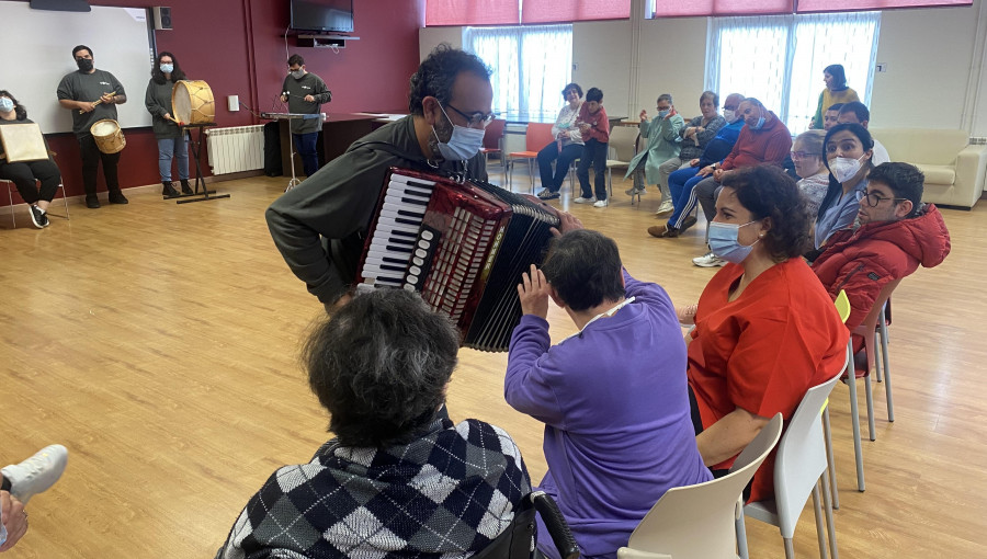 “Música a flor de piel” comienza la temporada en el centro Nosa Señora de Chamorro