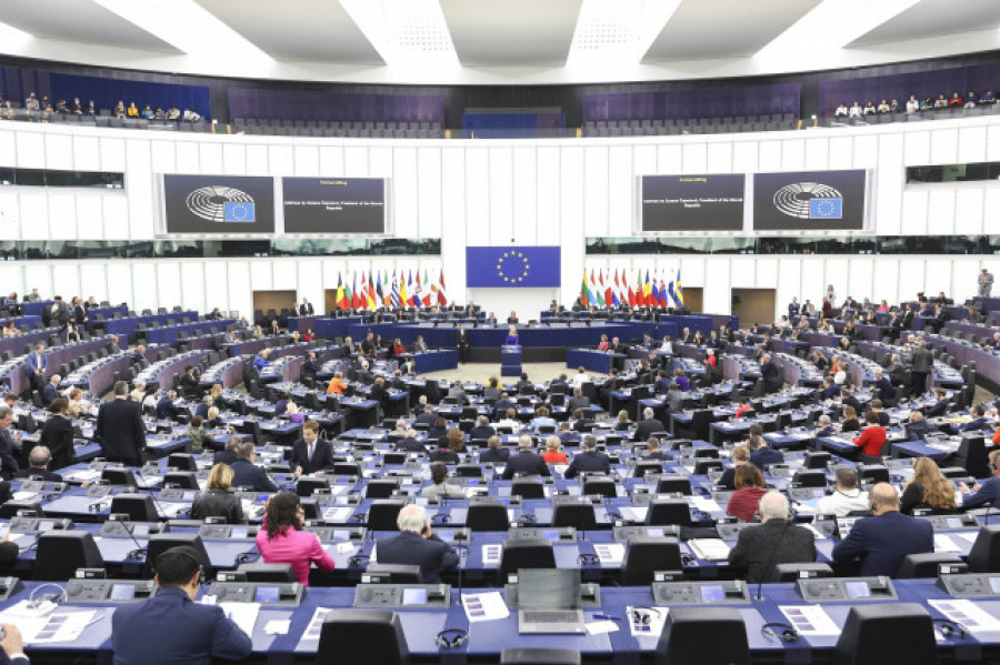 Comienza en Ferrol la campaña hacia Europa