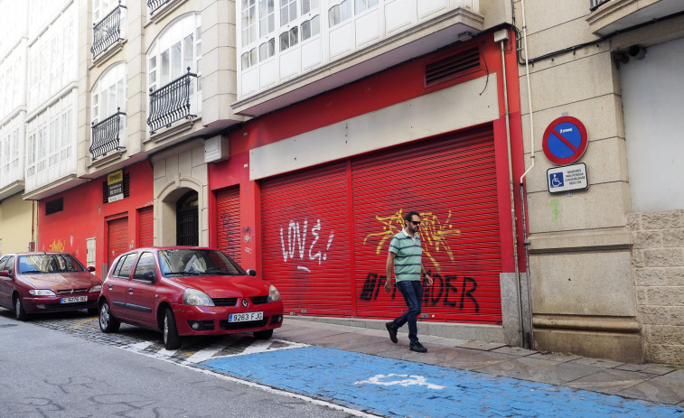 El supermercado de proximidad, cada vez más alejado del centro de Ferrol