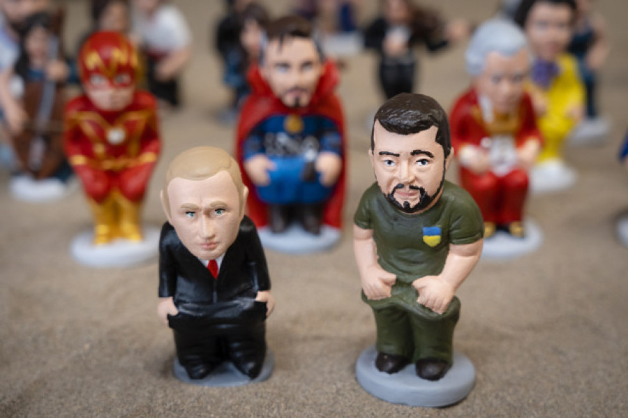 Feijóo y Zelenski, principales novedades como caganers para el belén navideño