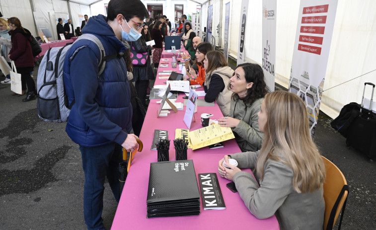 Los estudiantes del Campus conocen sus posibilidades laborales en el Festem