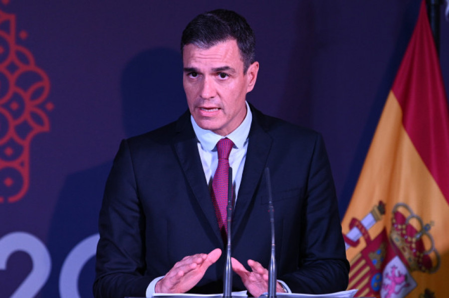 Sánchez rehúsa pronunciarse sobre malversación y pide esperar a las enmiendas